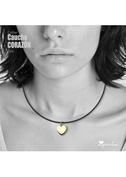 Collar CORAZÓN caucho 3D