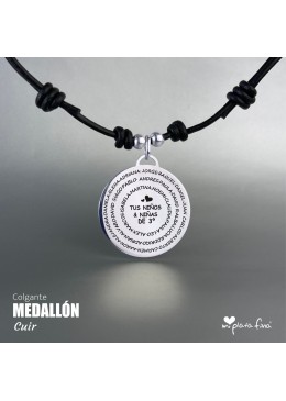 COLGANTE MEDALLÓN GRABADO NOMBRES FIN DE CURSO